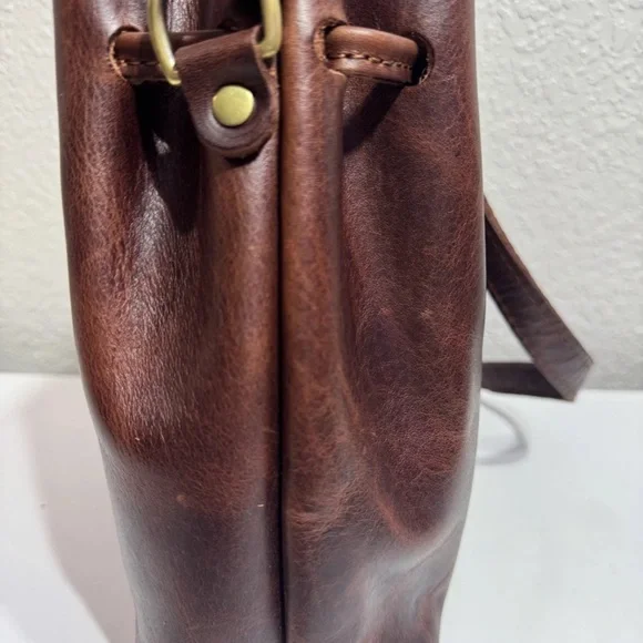 Portland Leather Brown Shoulder Bag - Picture 6 of 16